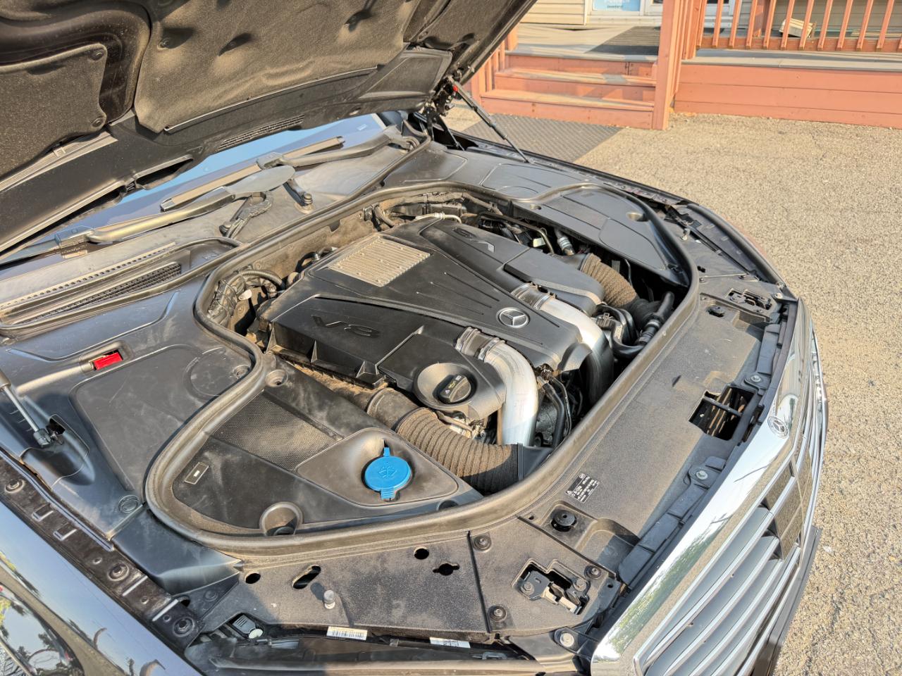 Mercedes-Benz S-Class 4dr Sdn S 550 4MATIC 2014