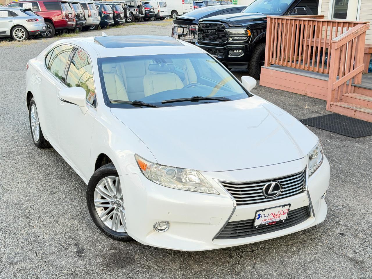 Lexus ES 350 4dr Sdn 2015