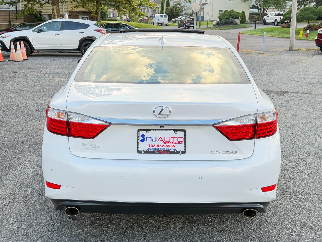 Lexus ES 350 4dr Sdn 2015