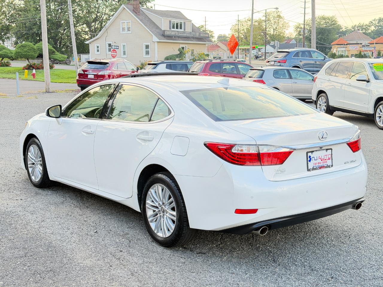 Lexus ES 350 4dr Sdn 2015