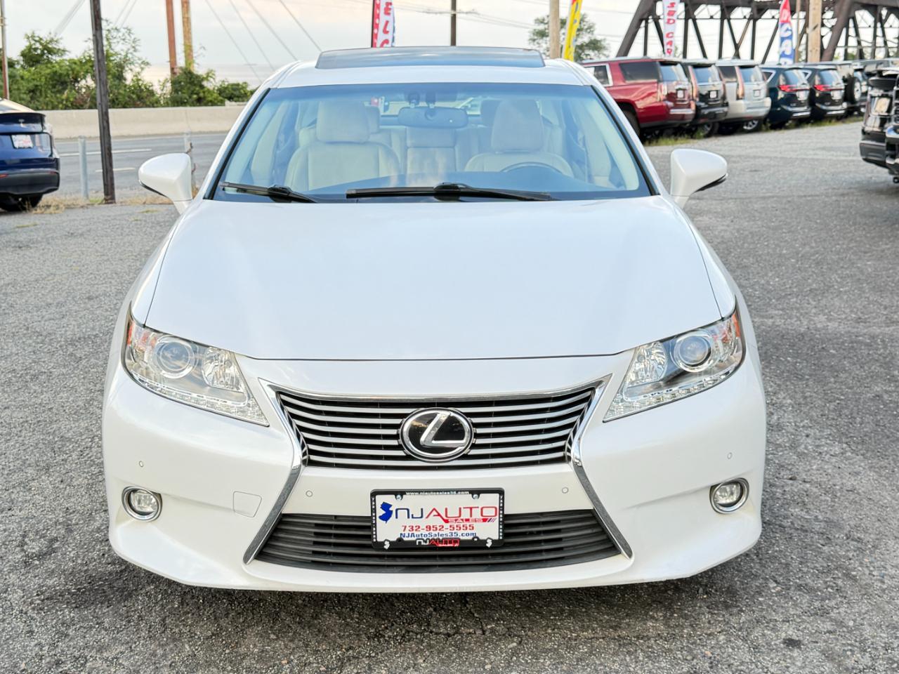 Lexus ES 350 4dr Sdn 2015