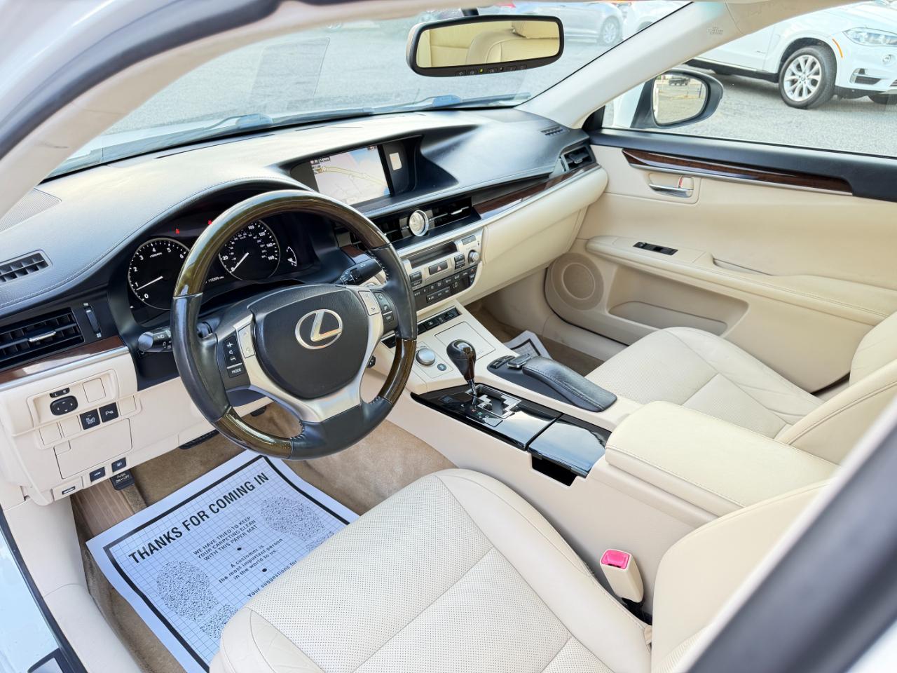 Lexus ES 350 4dr Sdn 2015