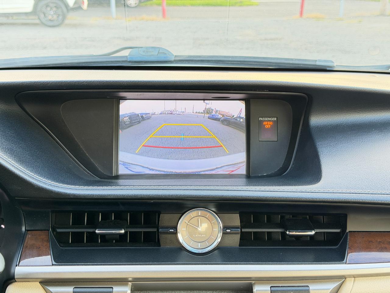 Lexus ES 350 4dr Sdn 2015