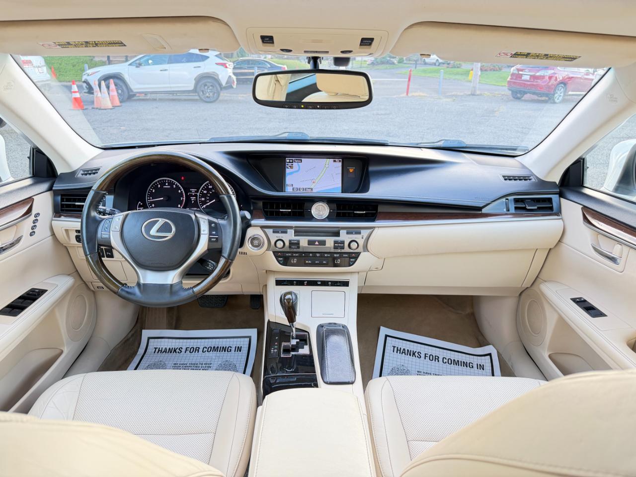 Lexus ES 350 4dr Sdn 2015