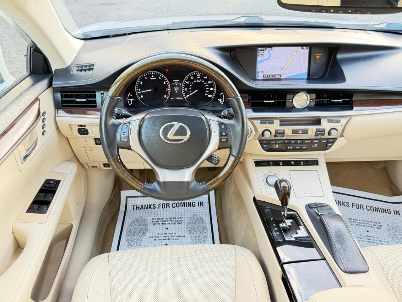 Lexus ES 350 4dr Sdn 2015