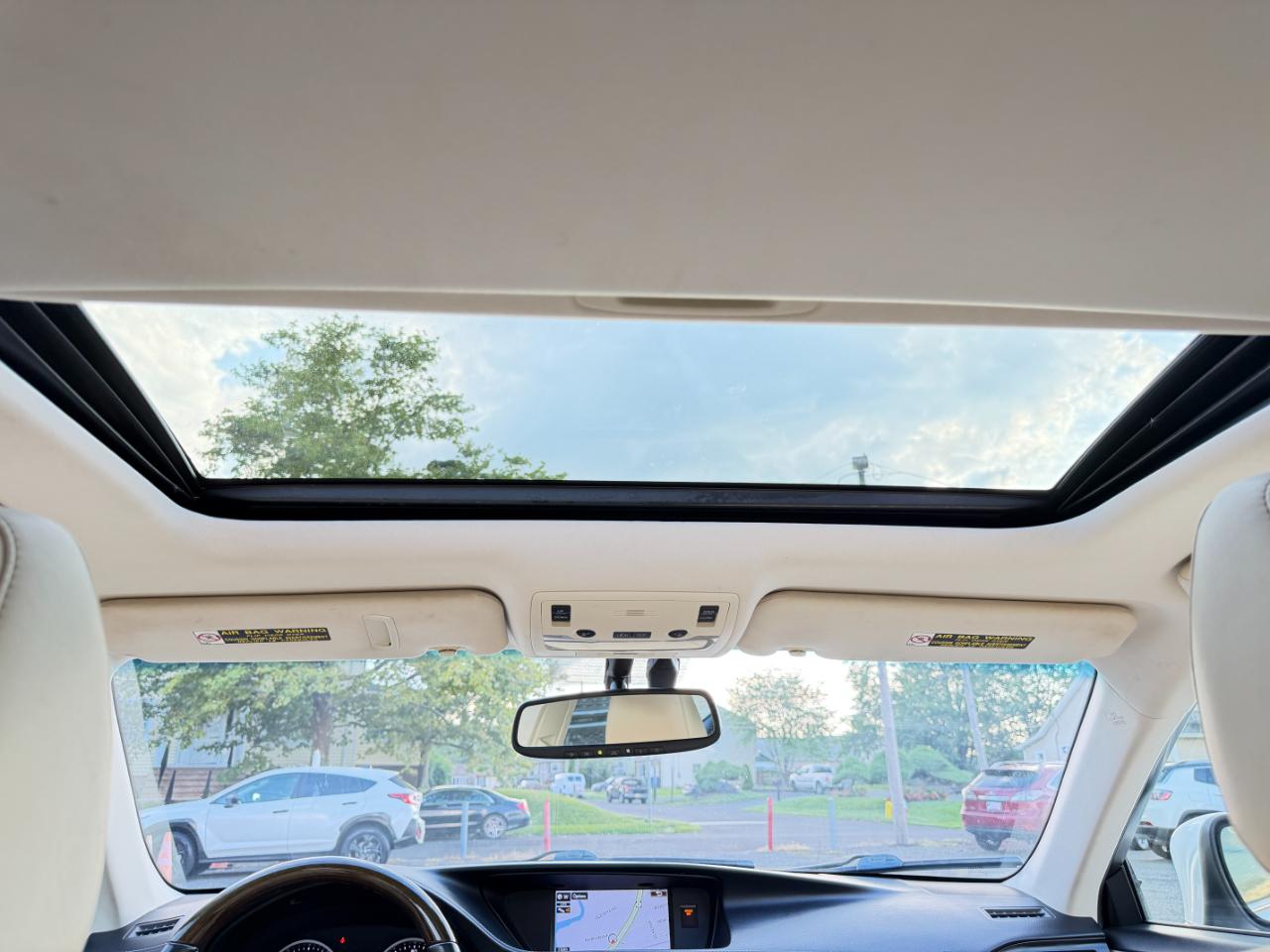 Lexus ES 350 4dr Sdn 2015