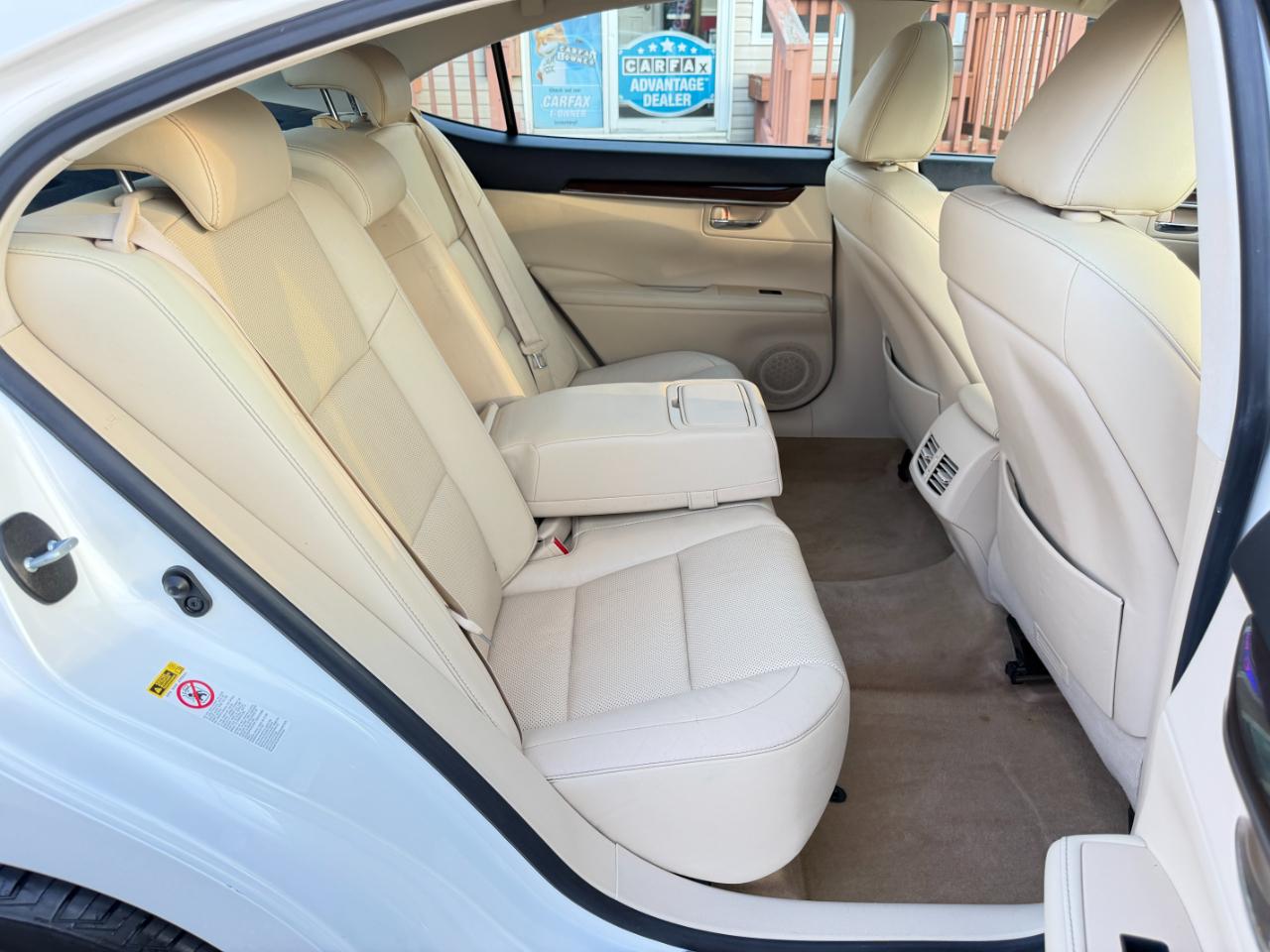 Lexus ES 350 4dr Sdn 2015