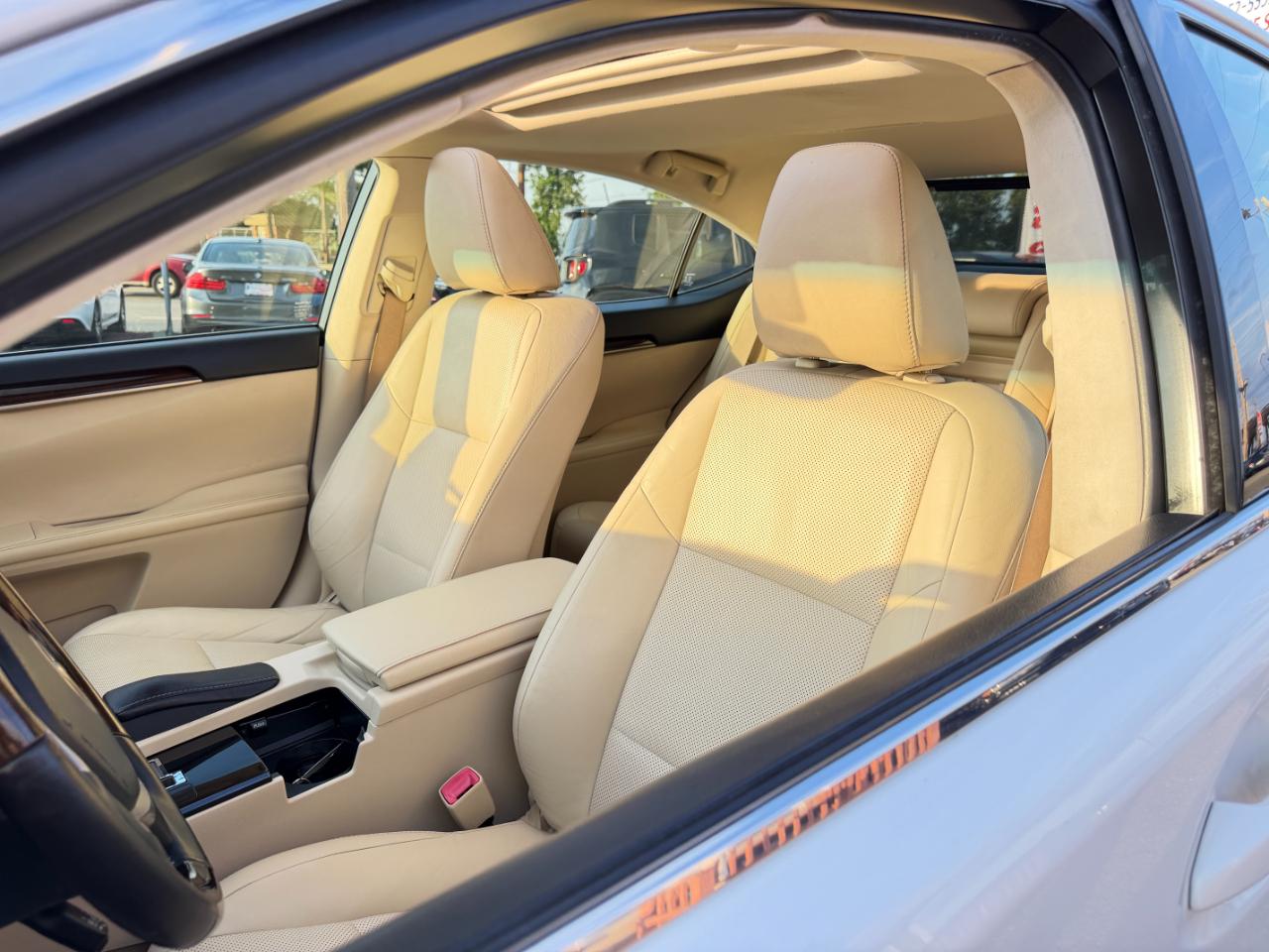 Lexus ES 350 4dr Sdn 2015