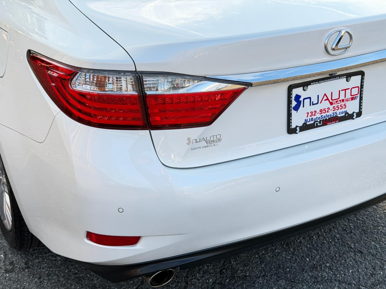 Lexus ES 350 4dr Sdn 2015