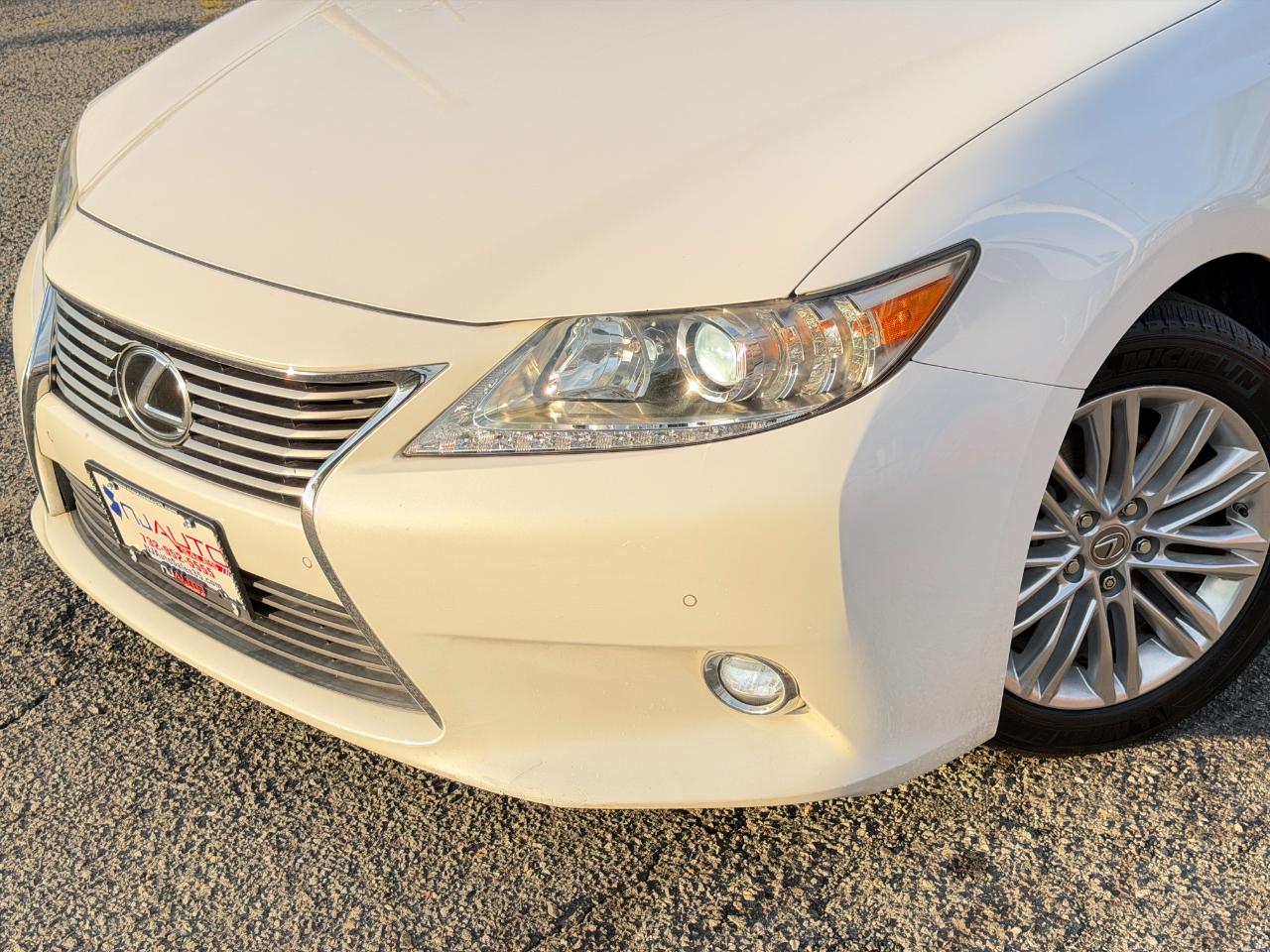 Lexus ES 350 4dr Sdn 2015