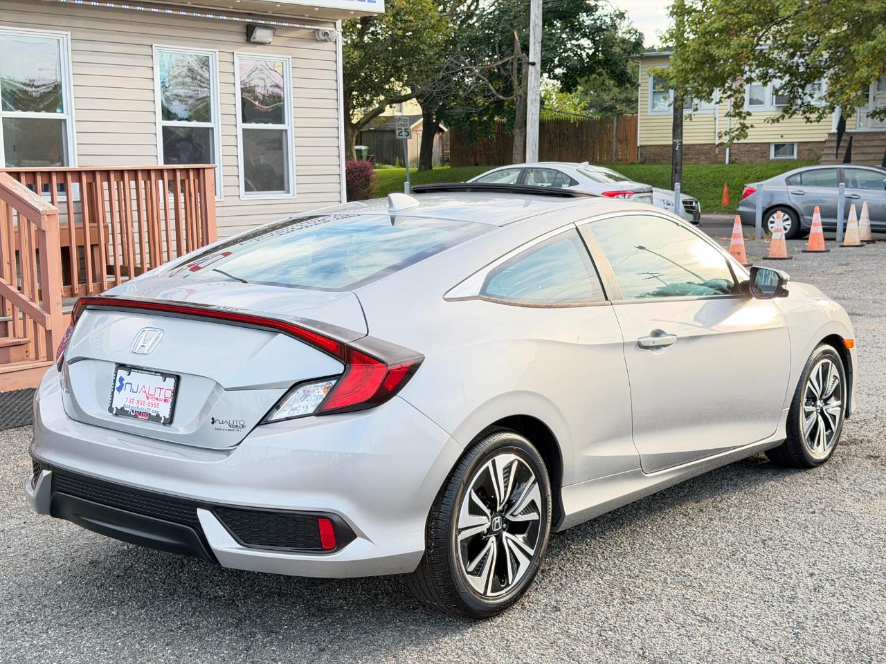 Honda Civic Coupe 2dr CVT EX-T 2016