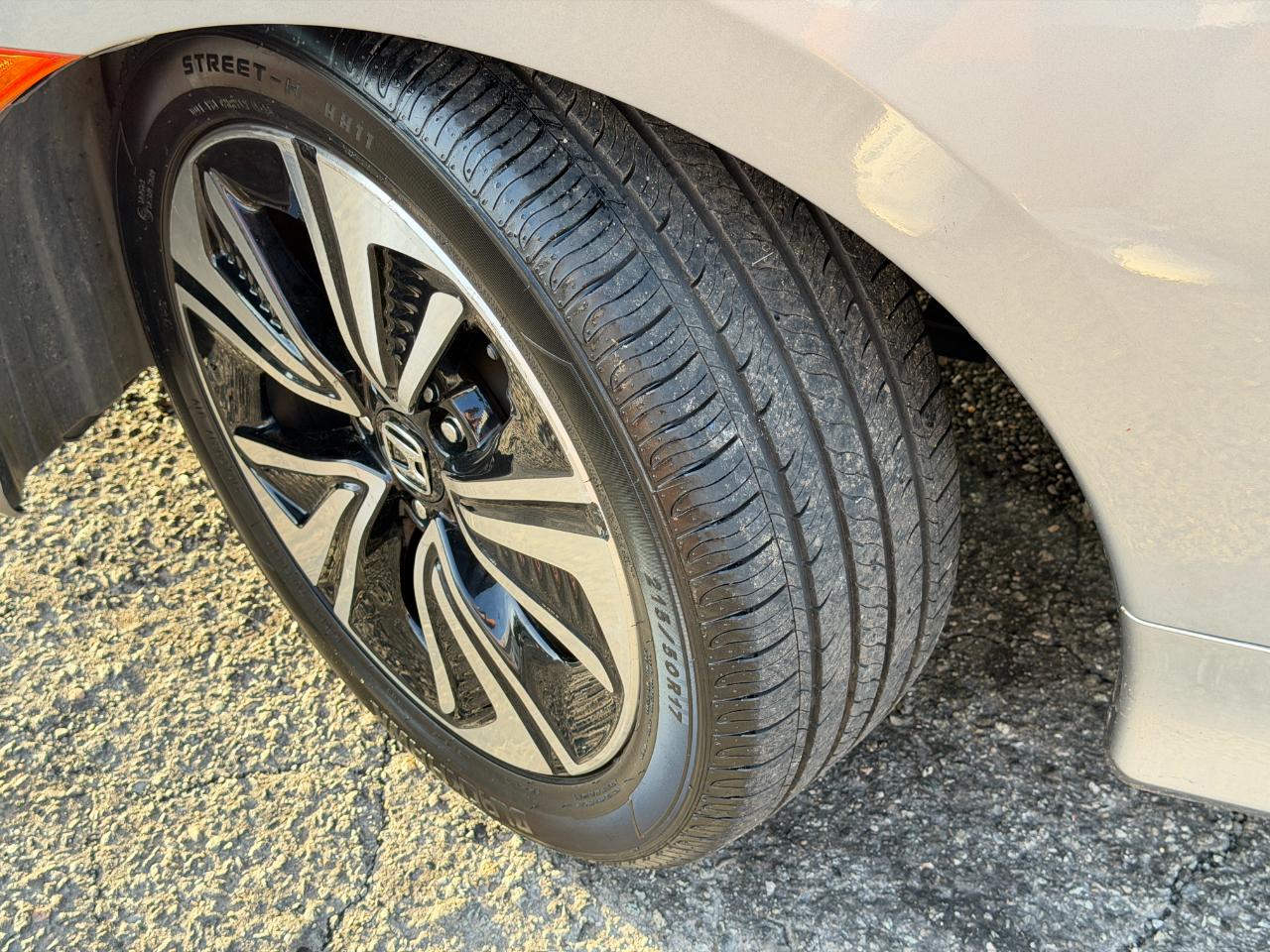 Honda Civic Coupe 2dr CVT EX-T 2016