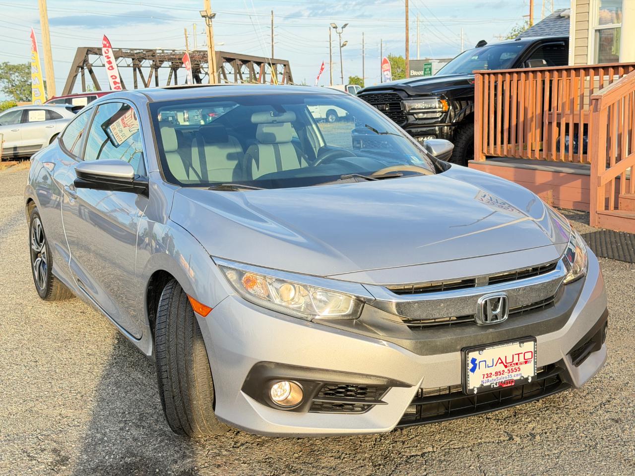 Honda Civic Coupe 2dr CVT EX-T 2016