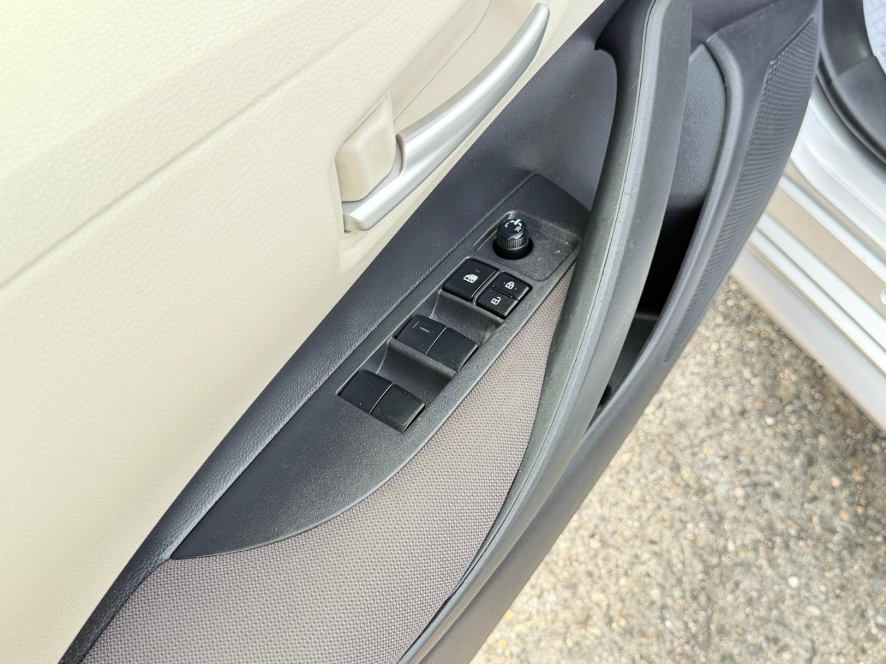 Toyota Corolla LE CVT (Natl) 2020
