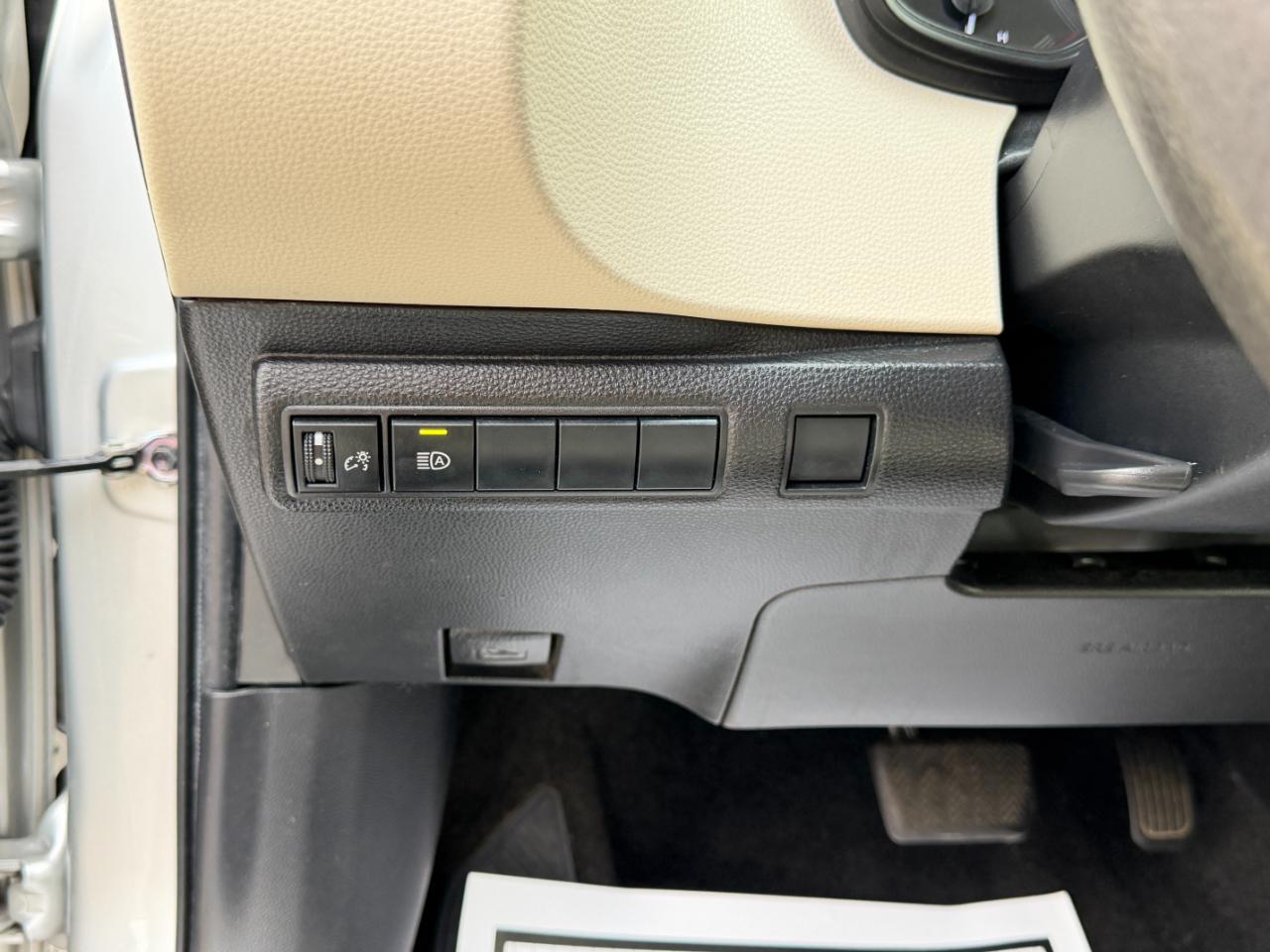 Toyota Corolla LE CVT (Natl) 2020