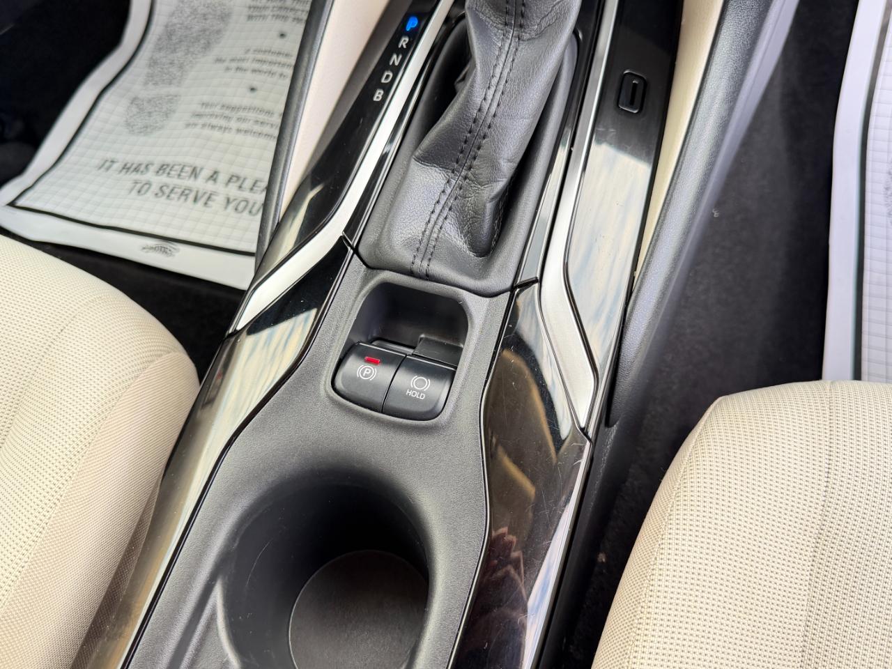 Toyota Corolla LE CVT (Natl) 2020
