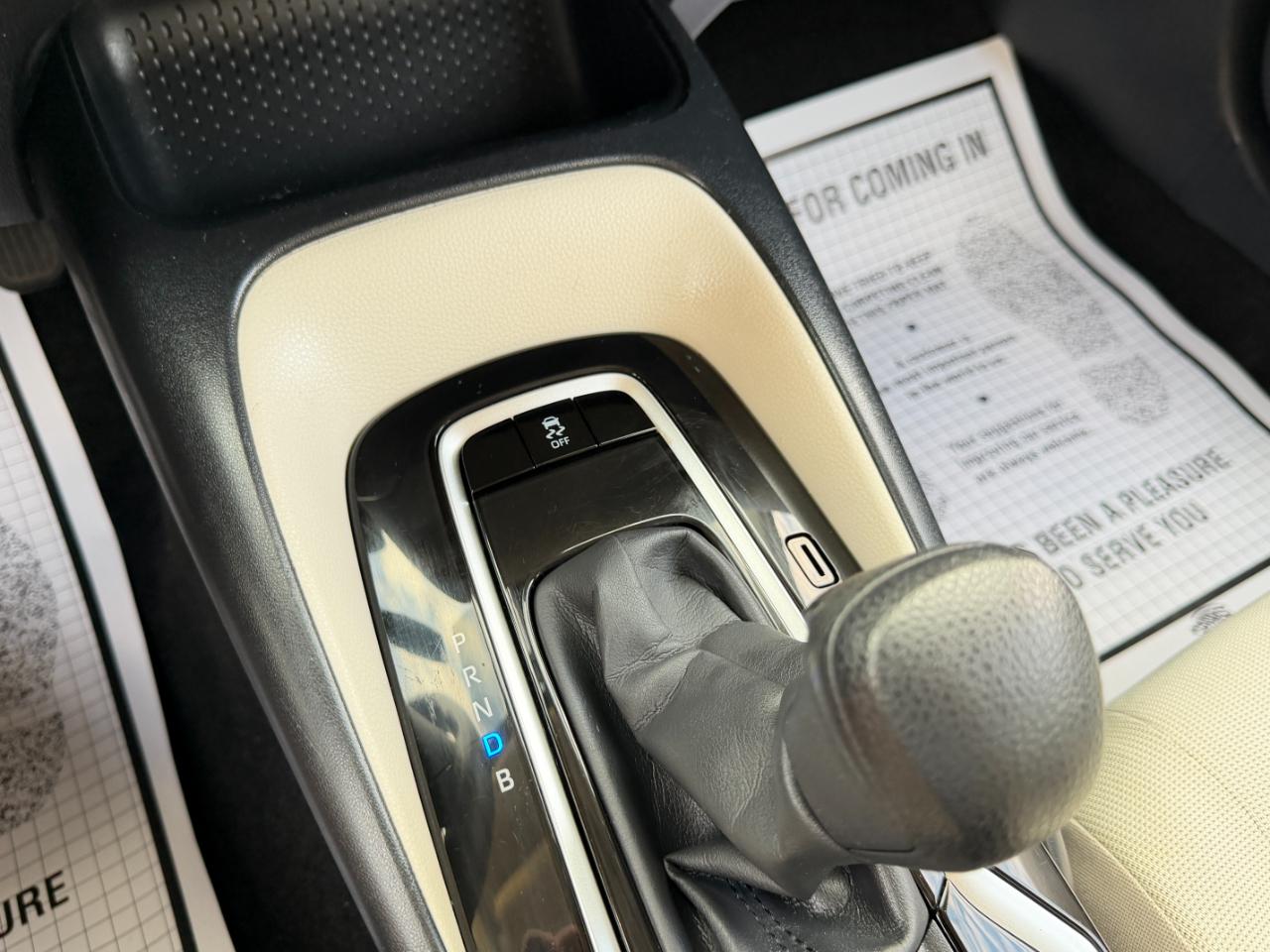 Toyota Corolla LE CVT (Natl) 2020