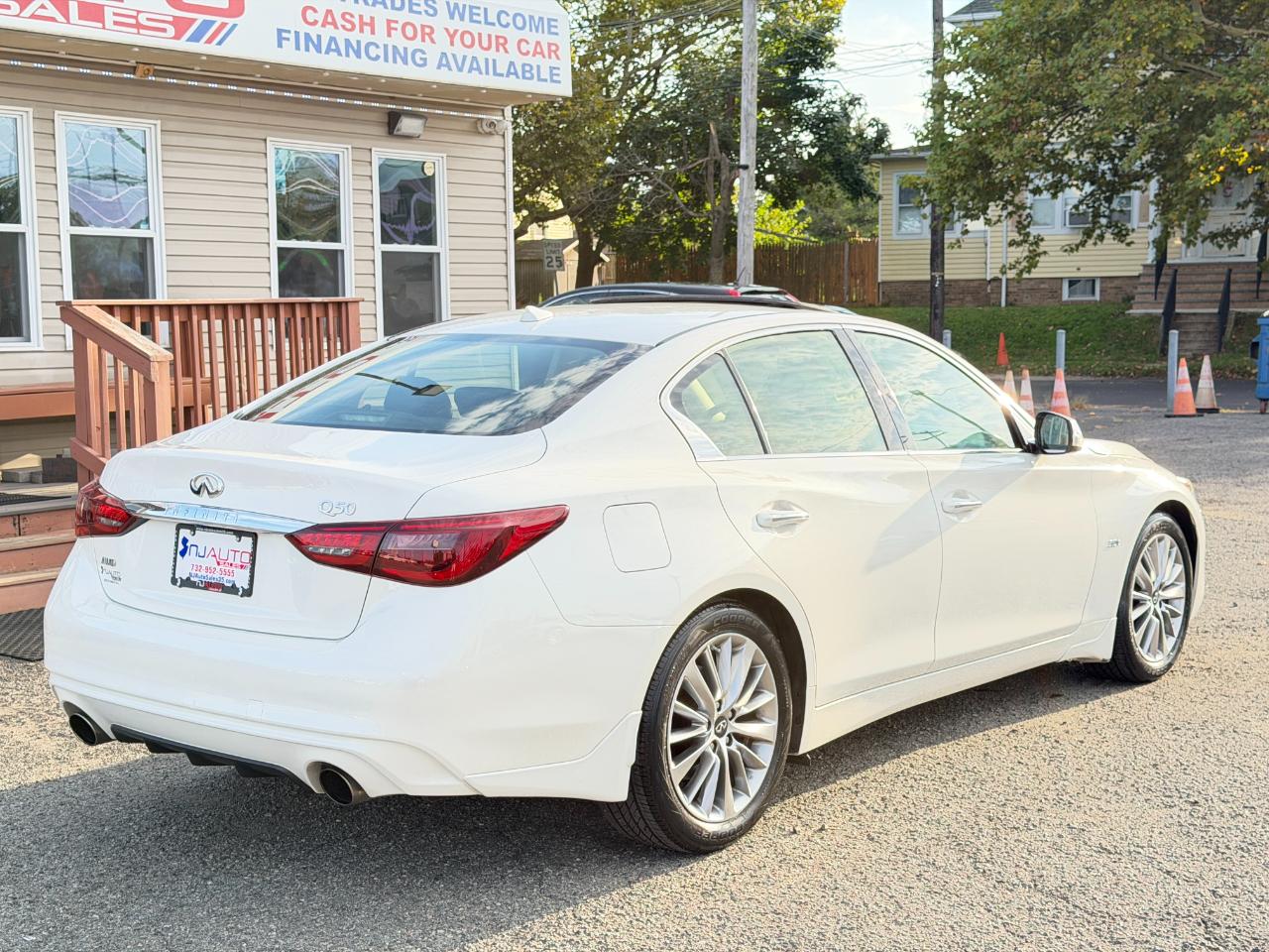 Infiniti Q50 3.0t LUXE AWD 2018