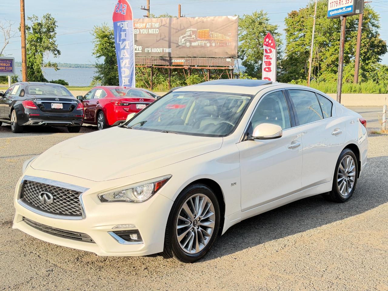 Infiniti Q50 3.0t LUXE AWD 2018
