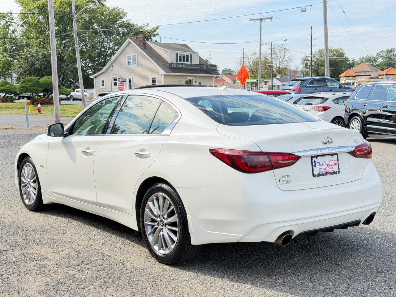 Infiniti Q50 3.0t LUXE AWD 2018