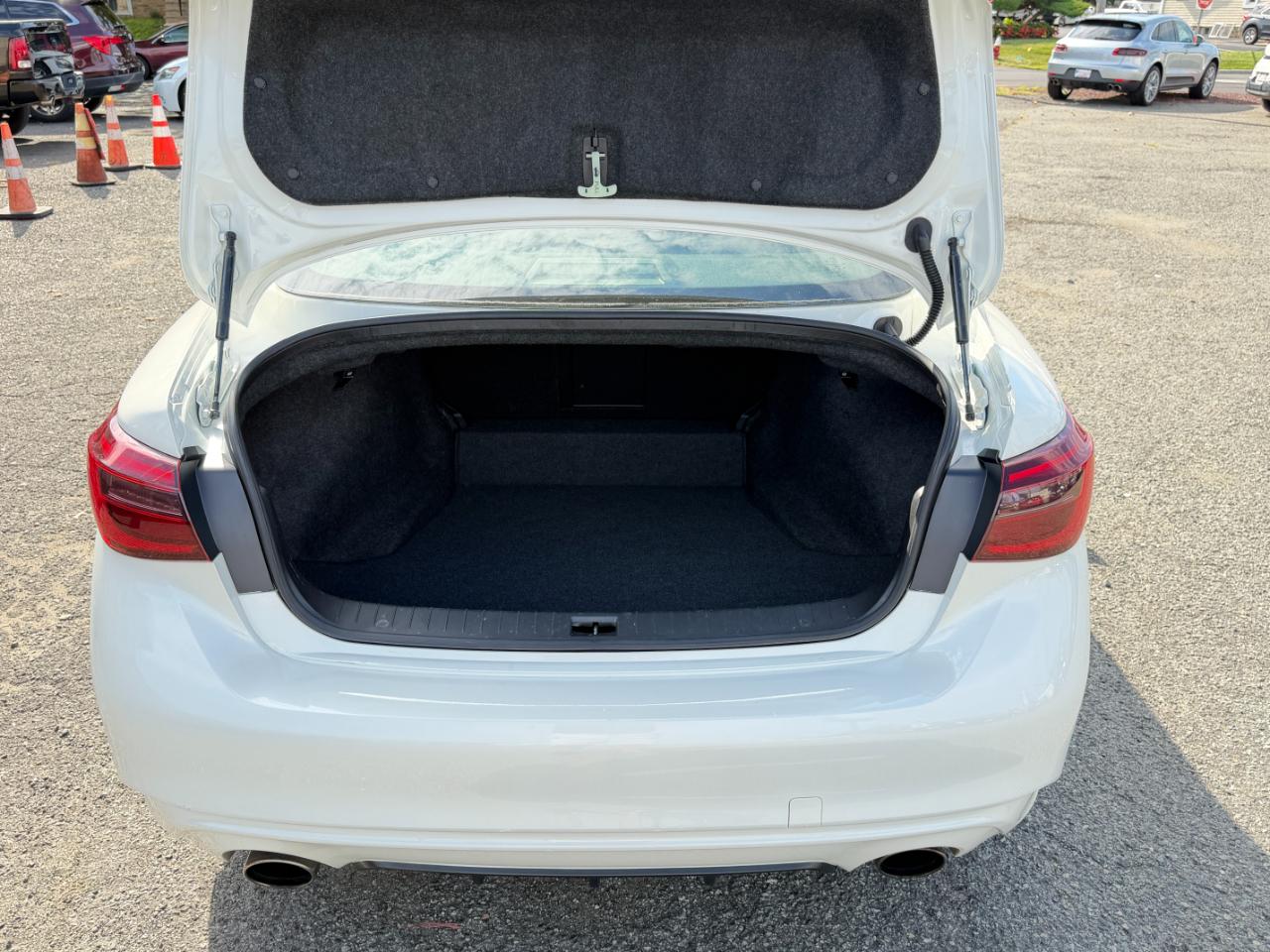Infiniti Q50 3.0t LUXE AWD 2018