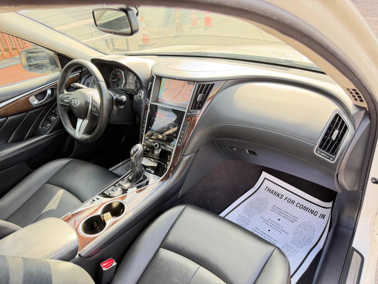 Infiniti Q50 3.0t LUXE AWD 2018