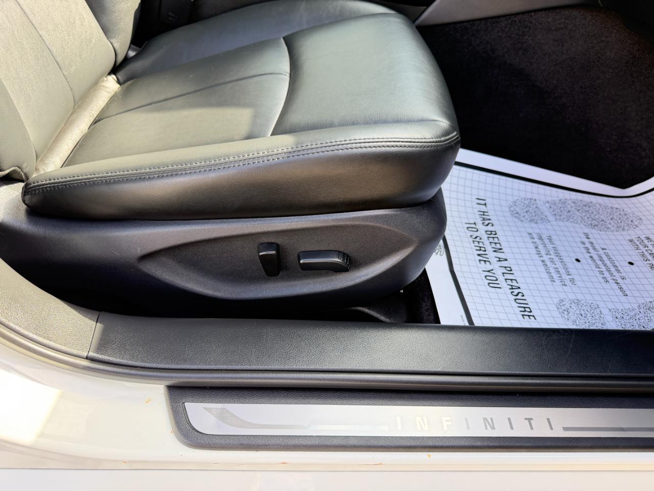 Infiniti Q50 3.0t LUXE AWD 2018