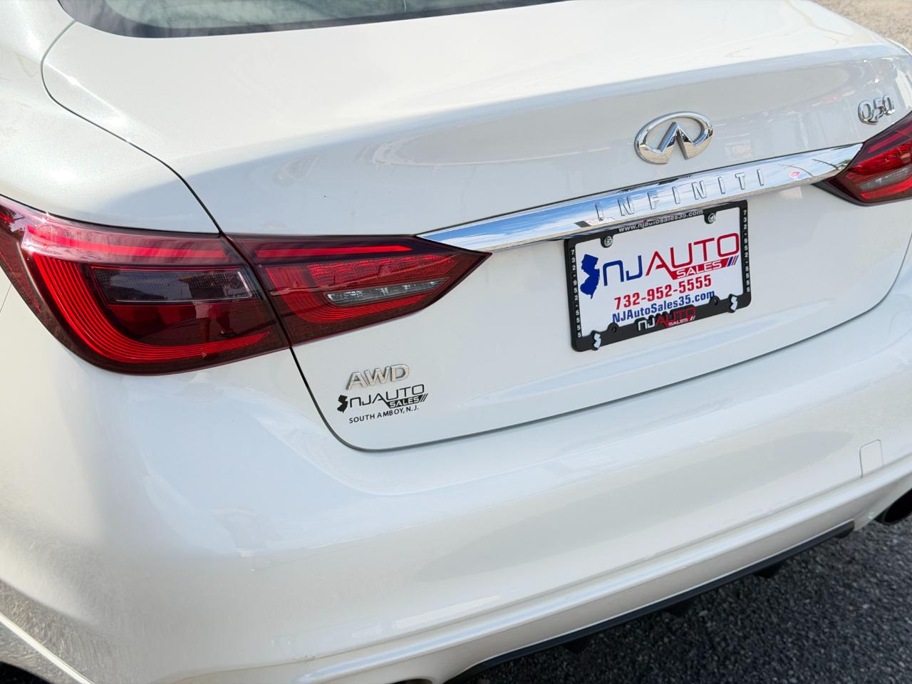 Infiniti Q50 3.0t LUXE AWD 2018