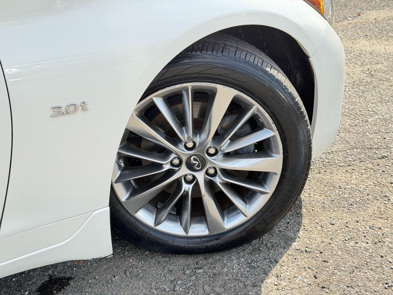 Infiniti Q50 3.0t LUXE AWD 2018