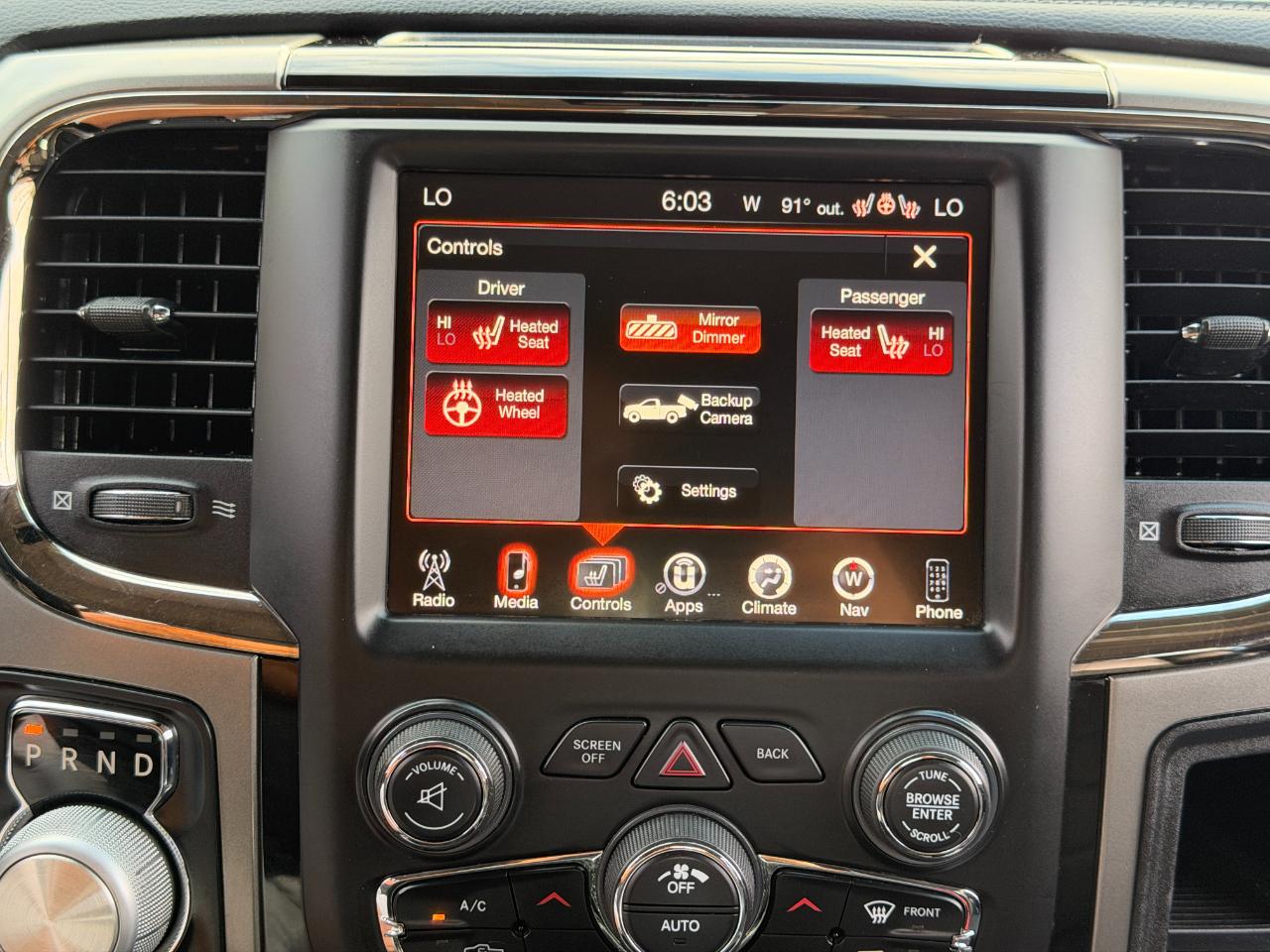 RAM 1500 4WD Crew Cab 140.5" Sport 2016