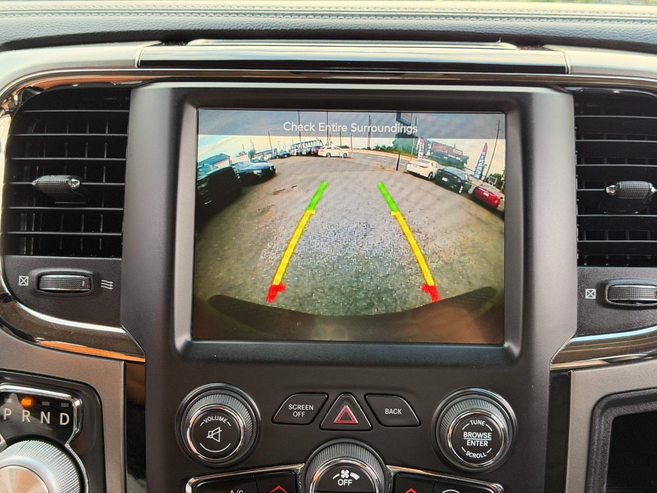 RAM 1500 4WD Crew Cab 140.5" Sport 2016