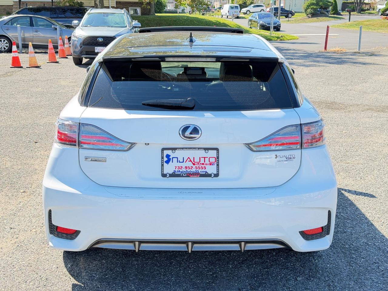 Lexus CT 200h  2015