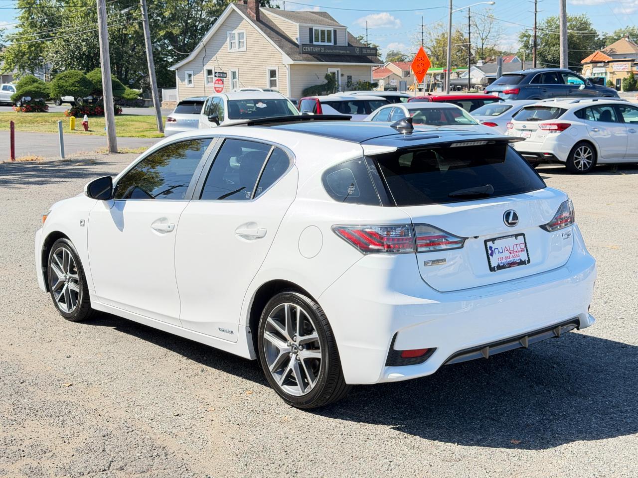 Lexus CT 200h  2015