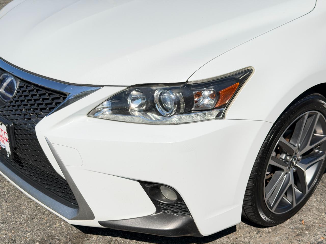 Lexus CT 200h  2015