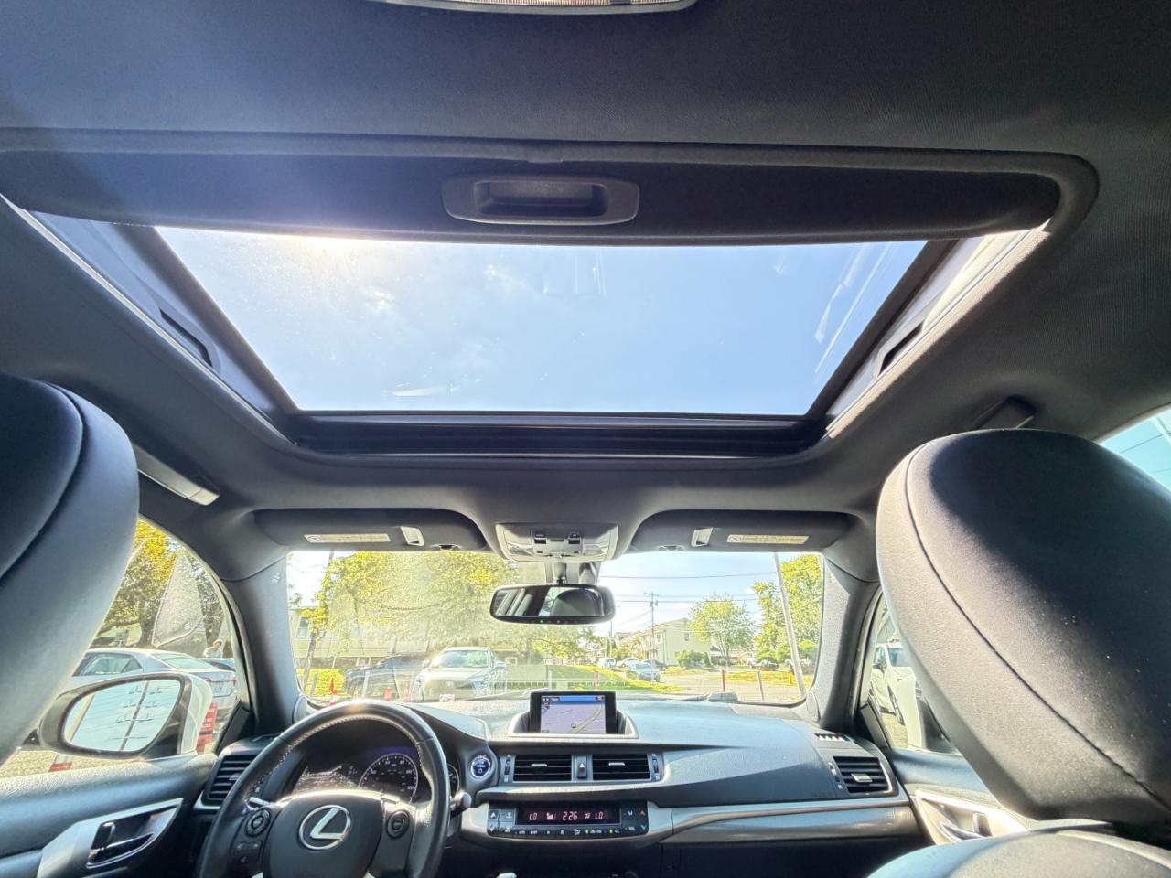 Lexus CT 200h  2015