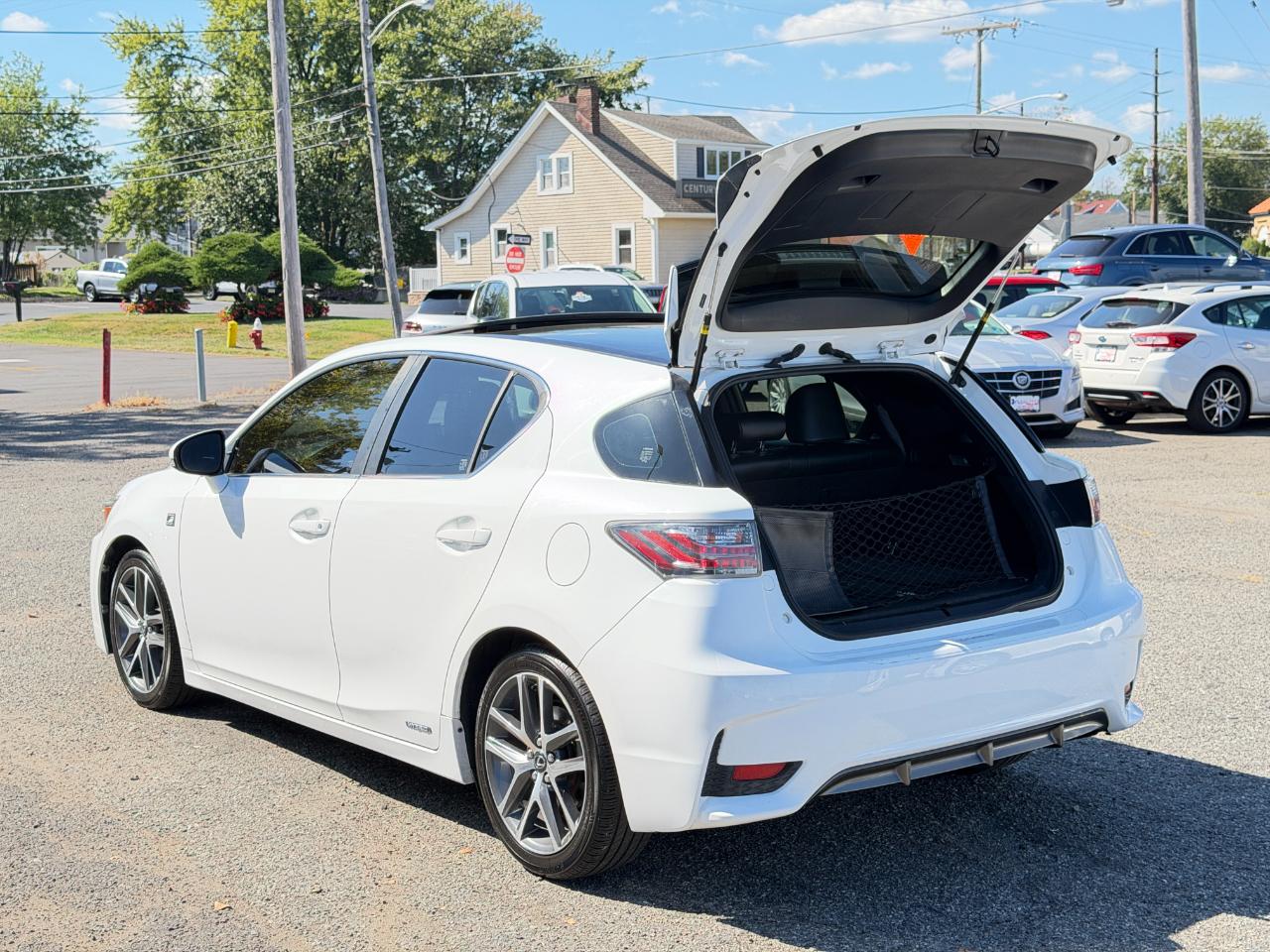 Lexus CT 200h  2015