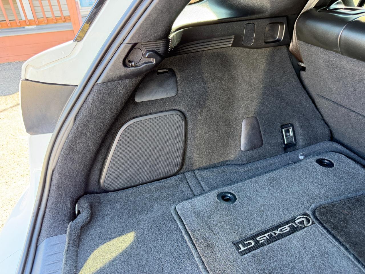 Lexus CT 200h  2015