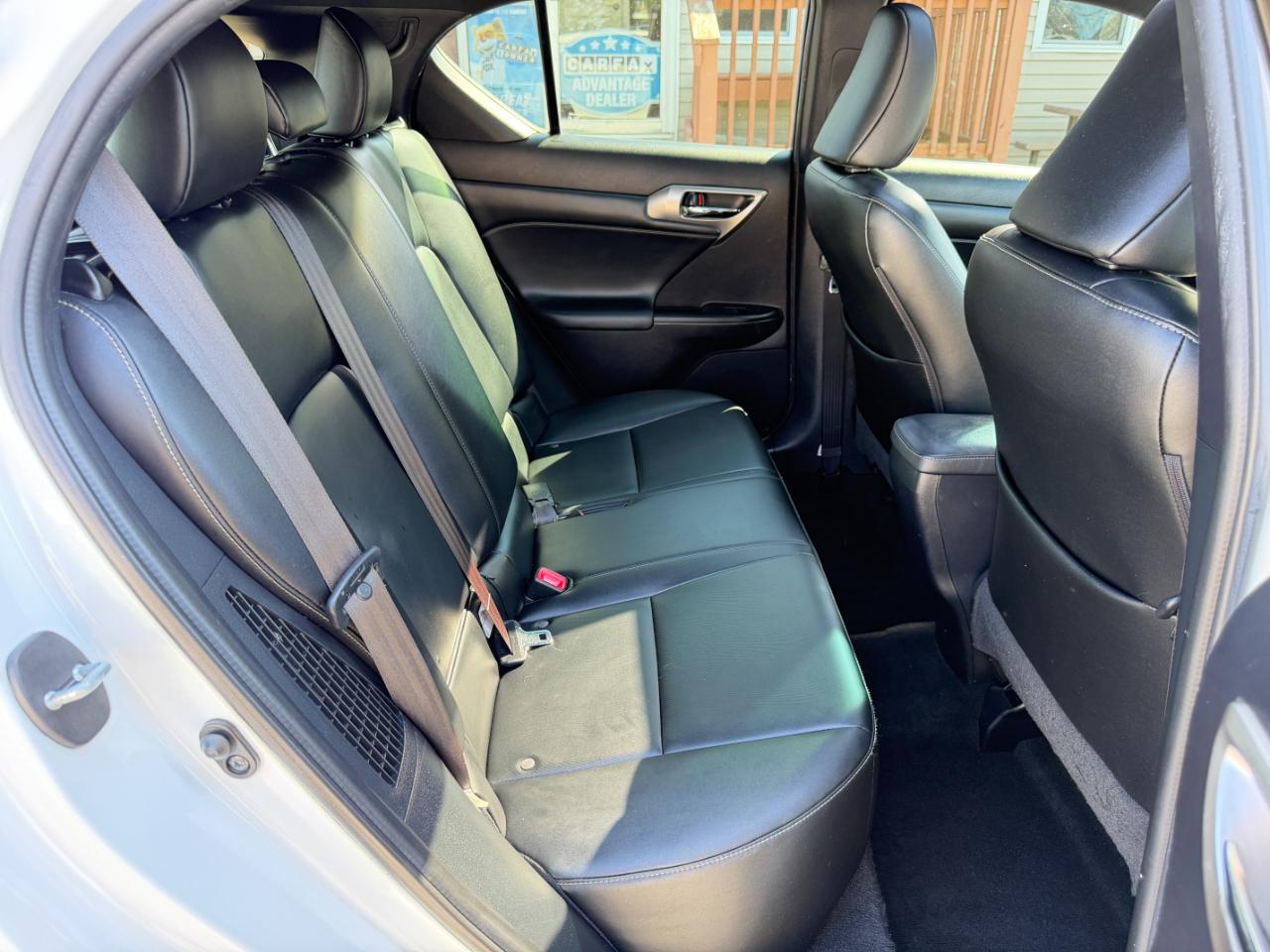 Lexus CT 200h  2015