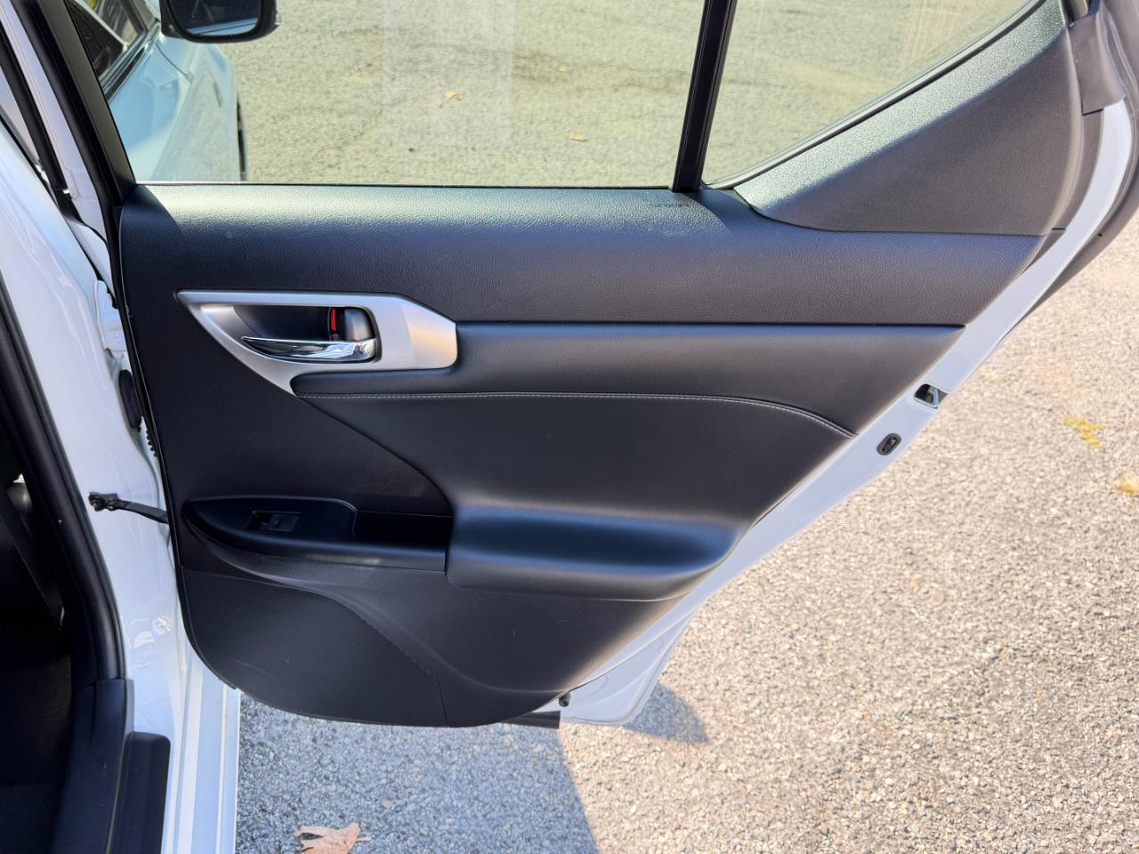 Lexus CT 200h  2015