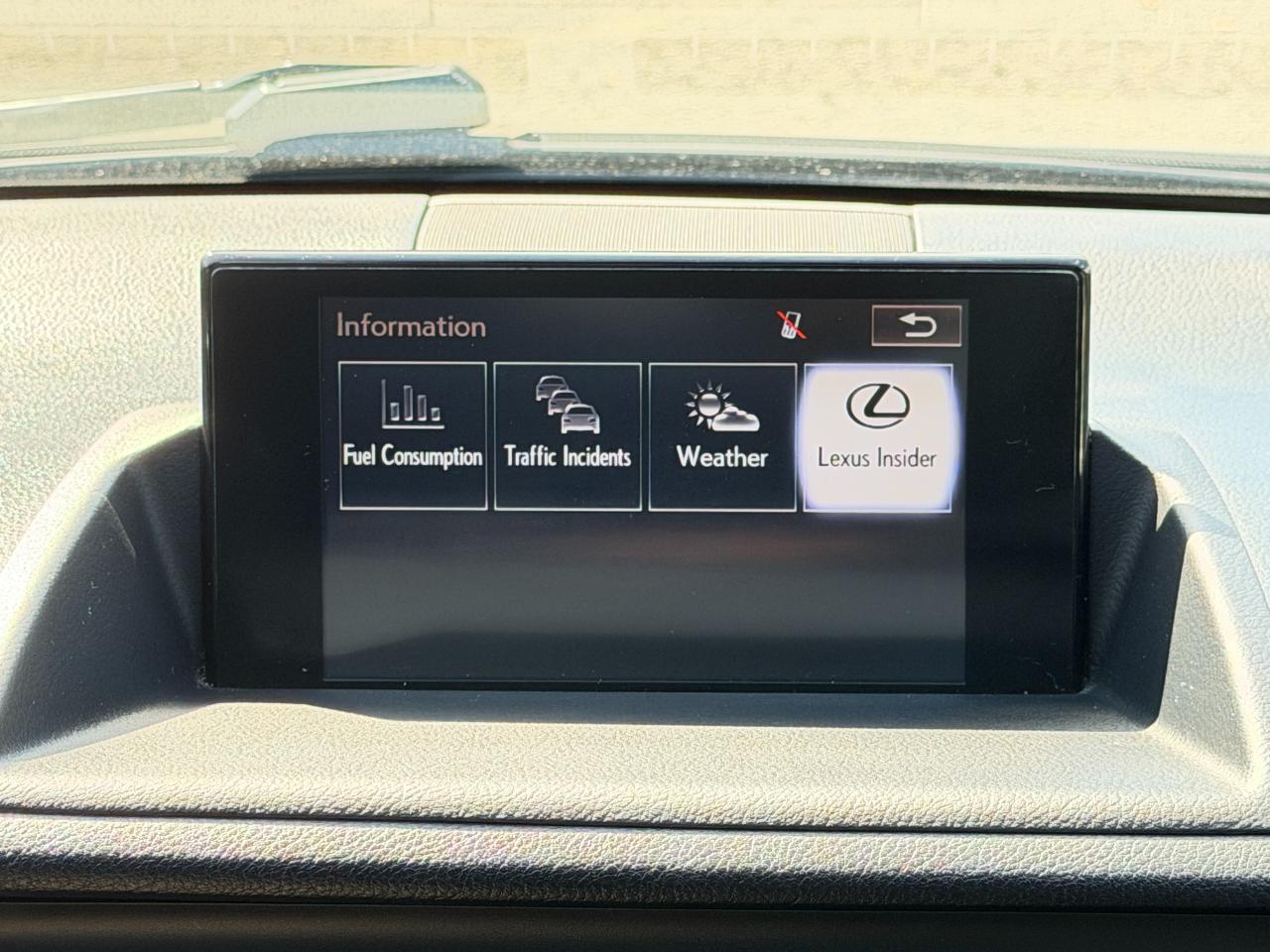 Lexus CT 200h  2015