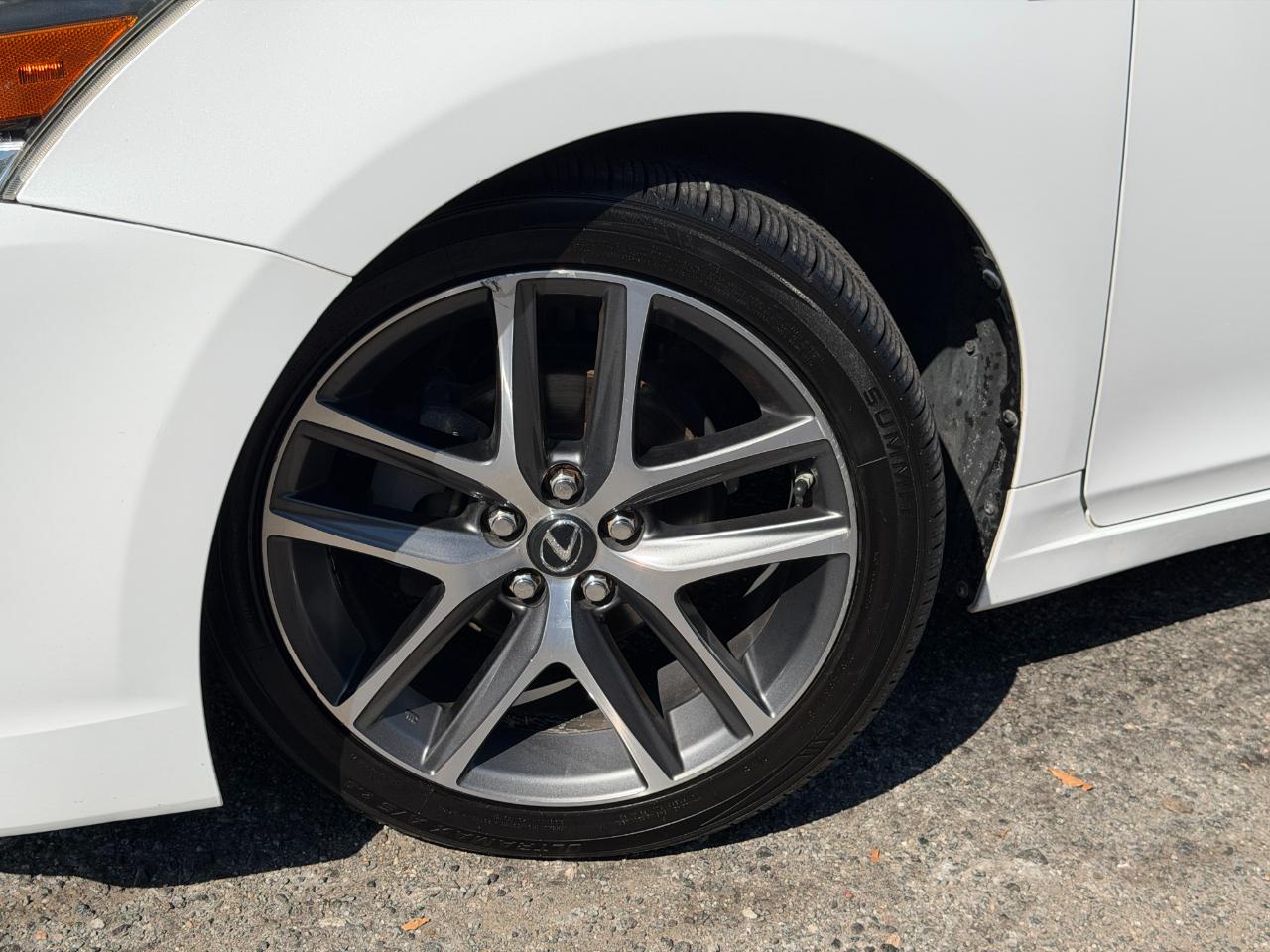 Lexus CT 200h  2015