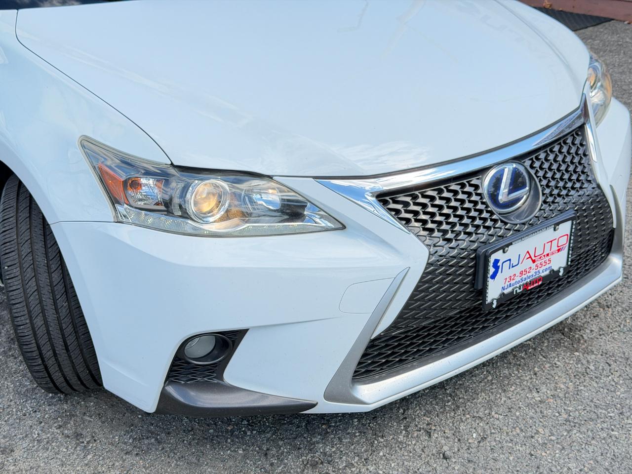 Lexus CT 200h  2015
