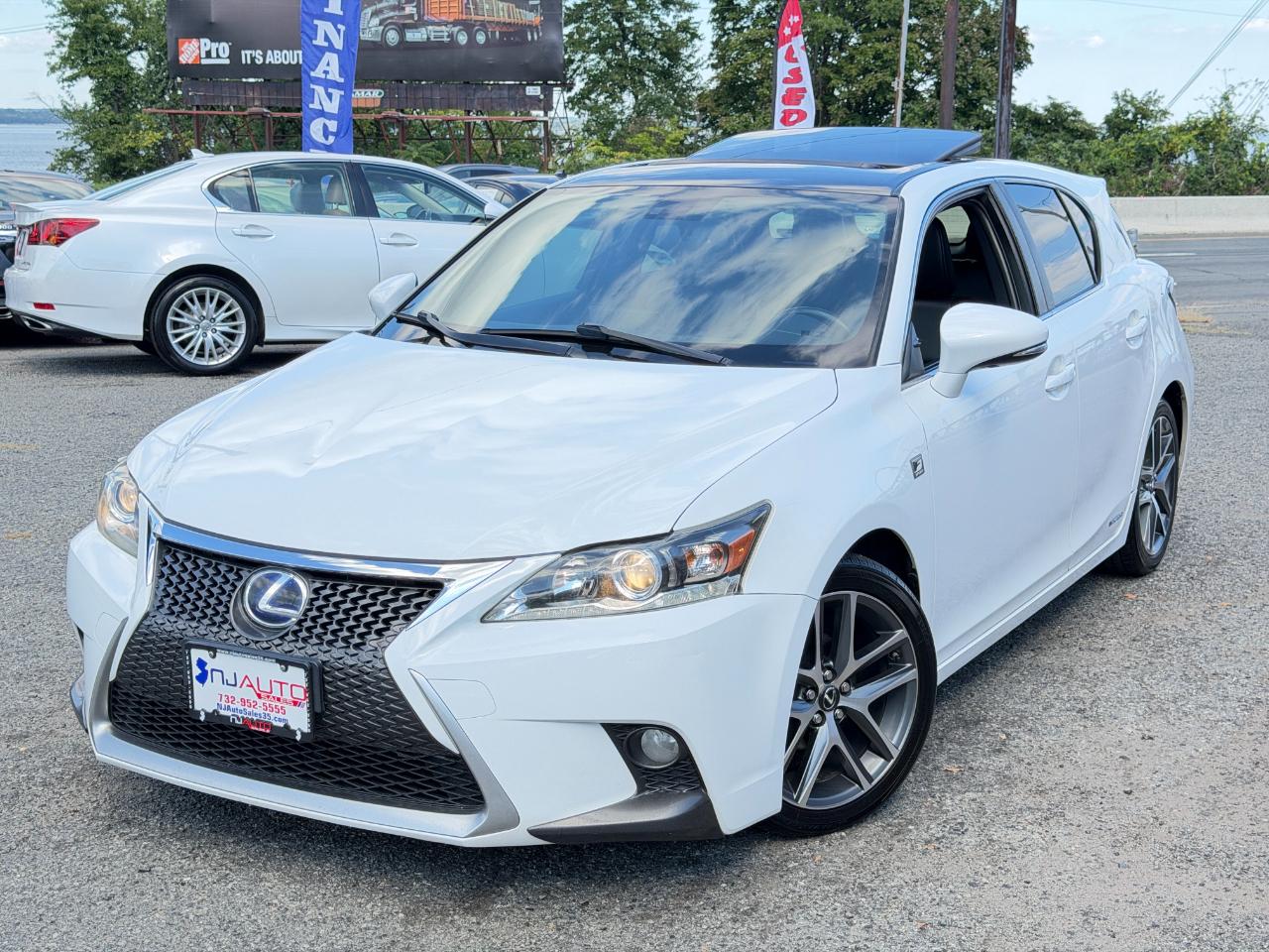 Lexus CT 200h  2015