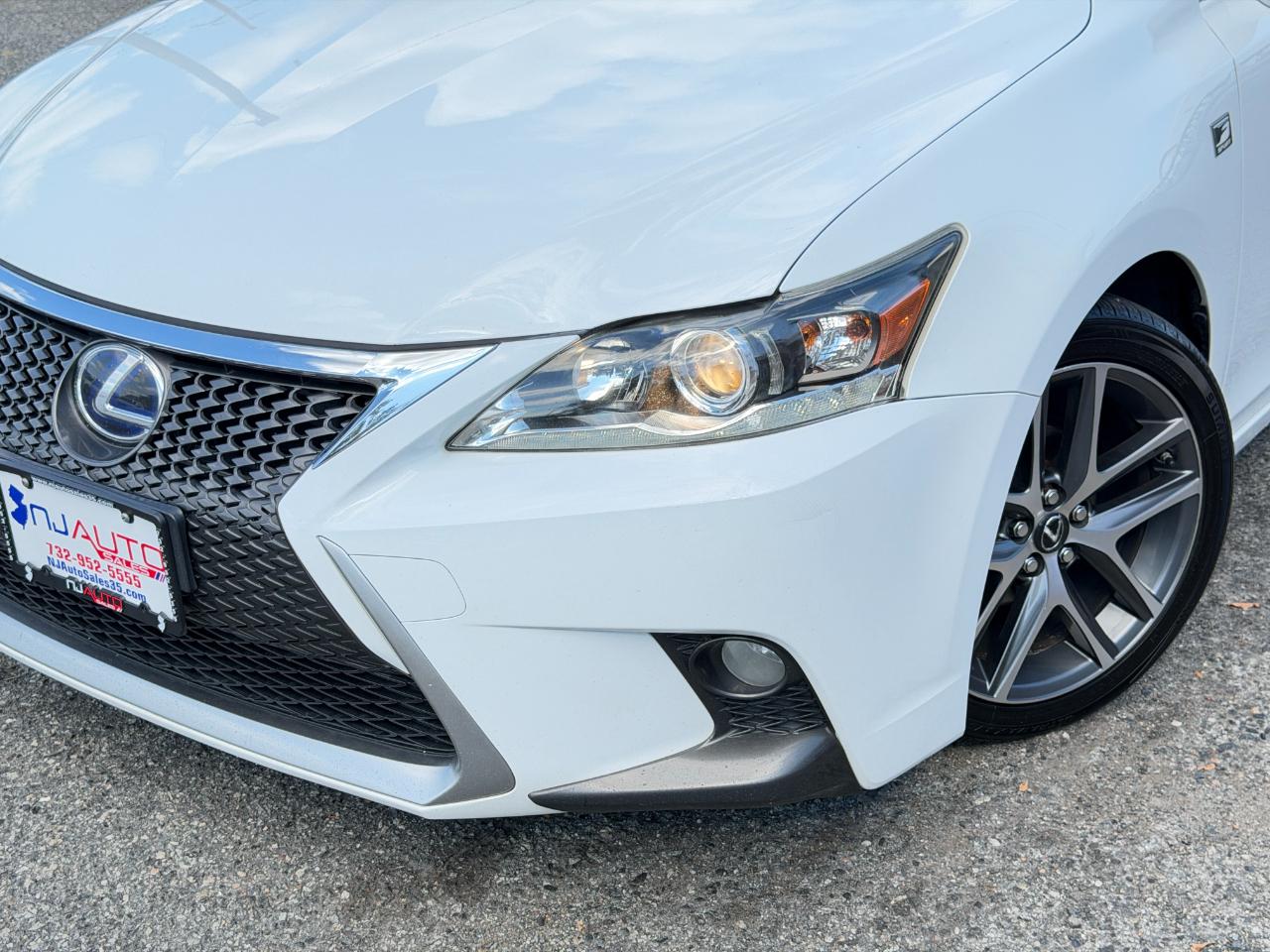 Lexus CT 200h  2015