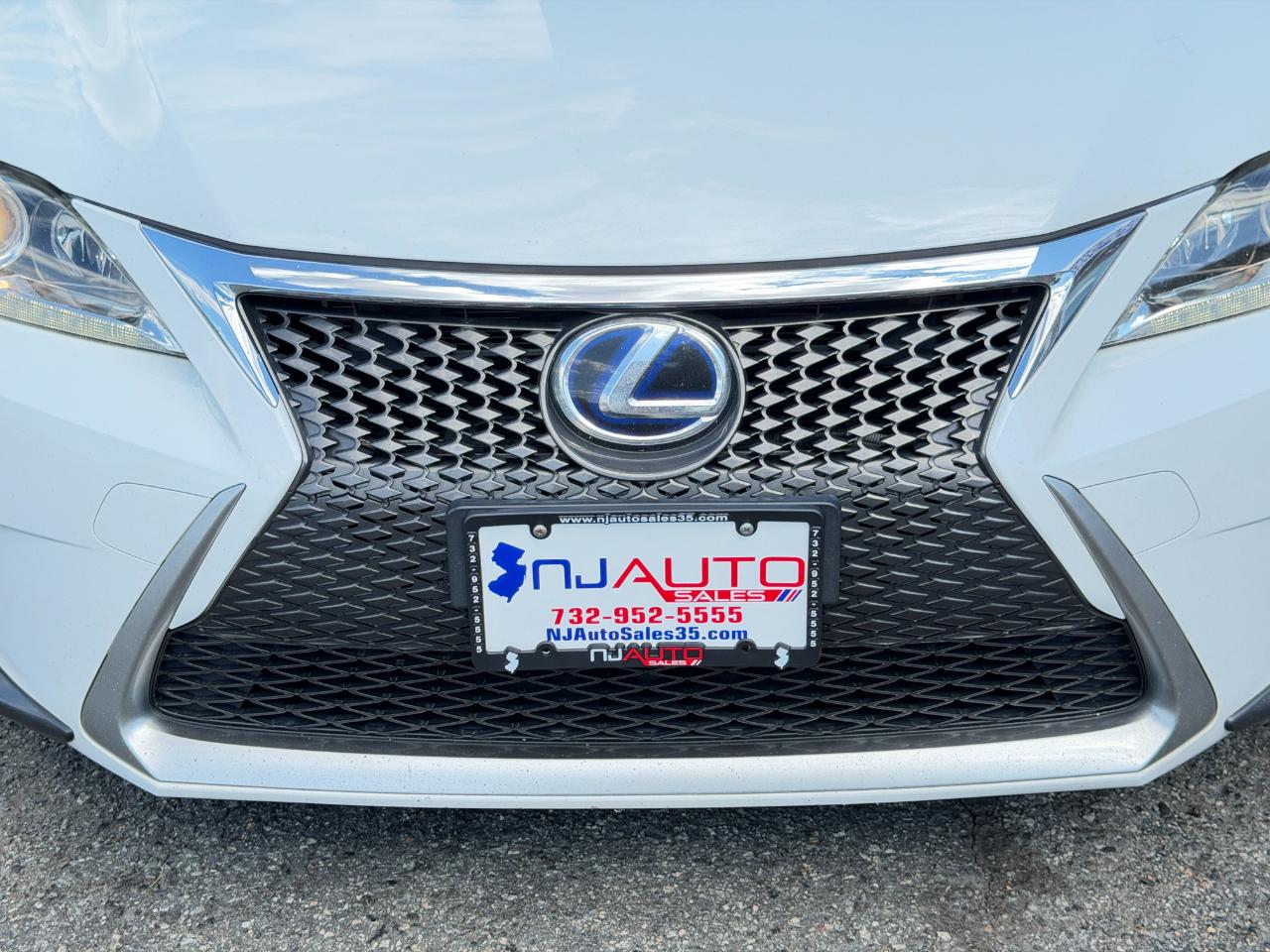 Lexus CT 200h  2015