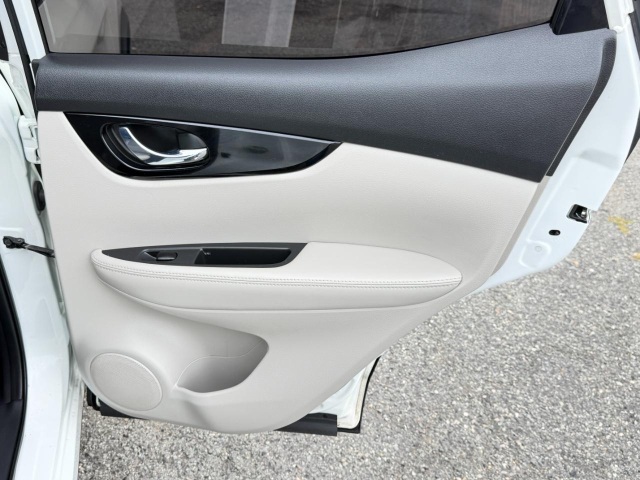 Nissan Rogue Sport AWD SL 2022