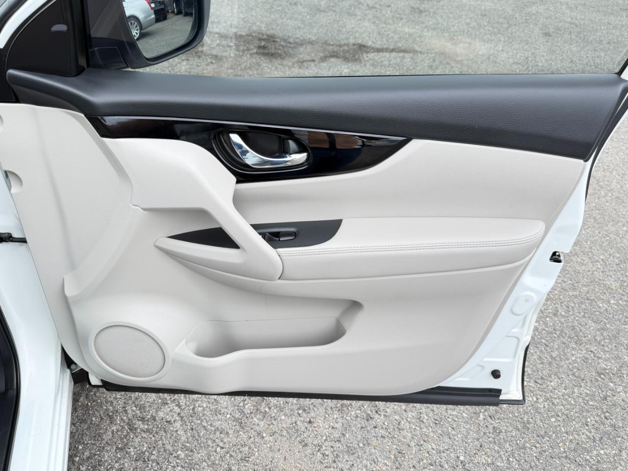 Nissan Rogue Sport AWD SL 2022