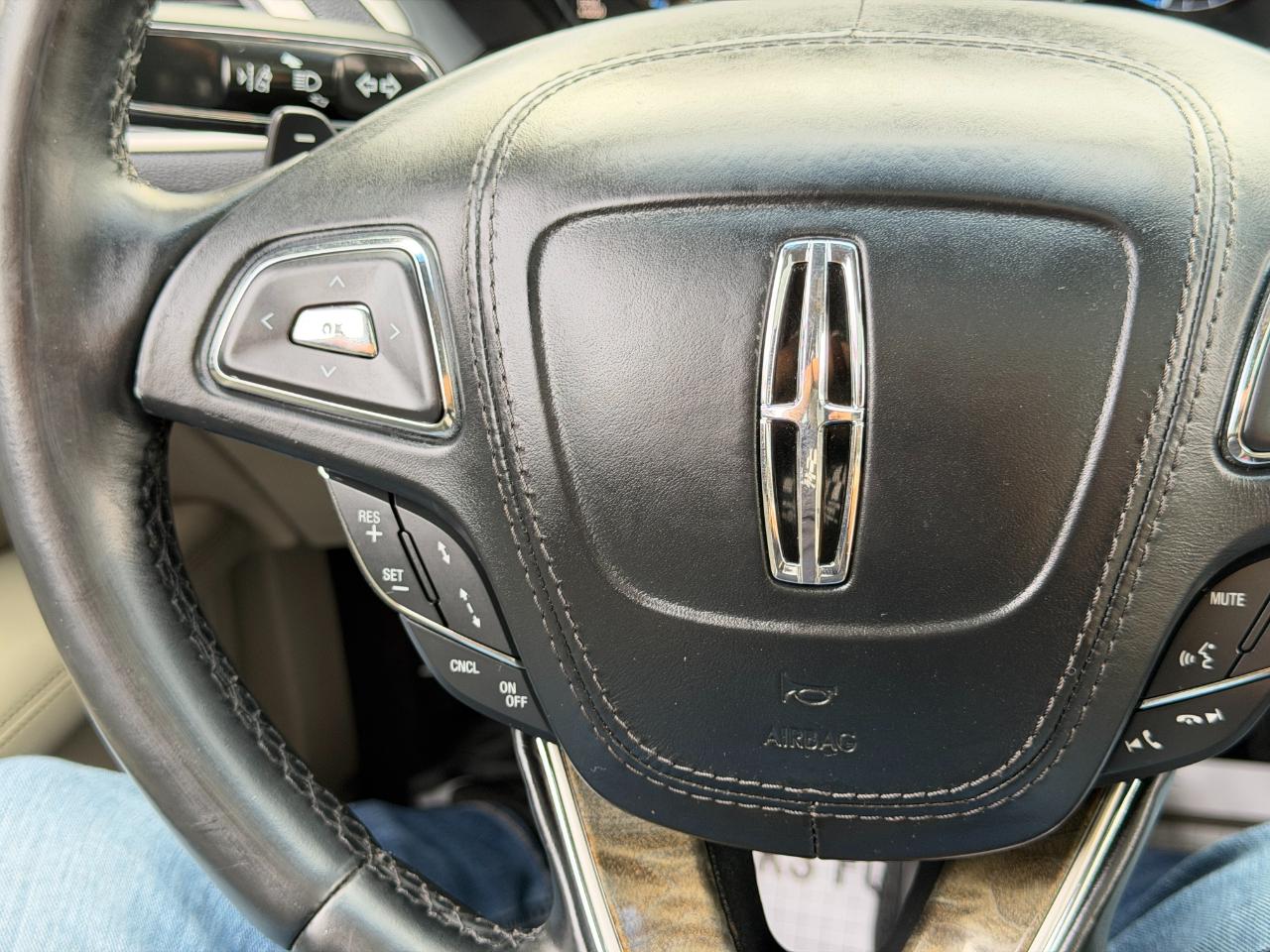 Lincoln MKZ Reserve AWD 2017