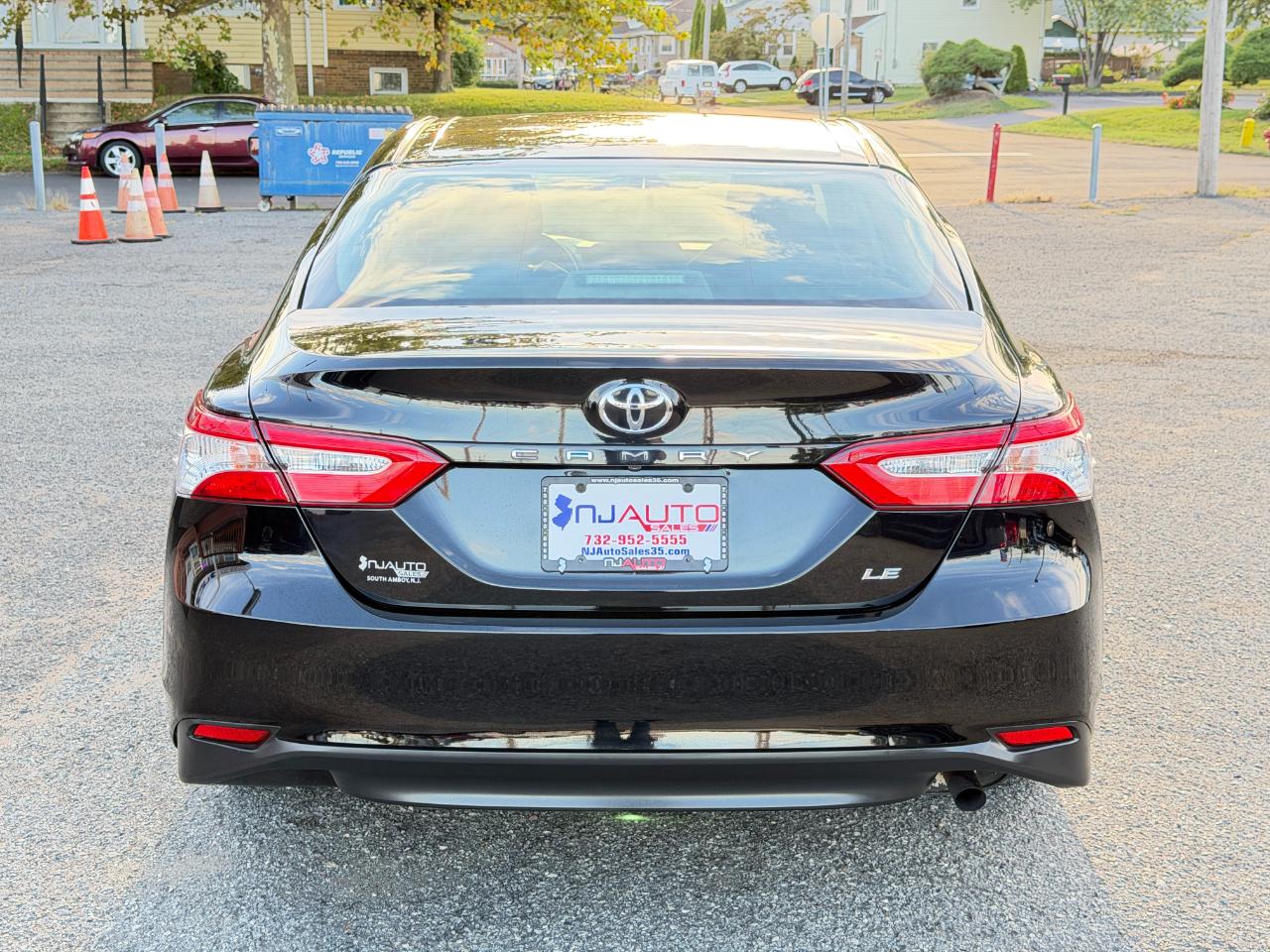 Toyota Camry LE Auto (Natl) 2018