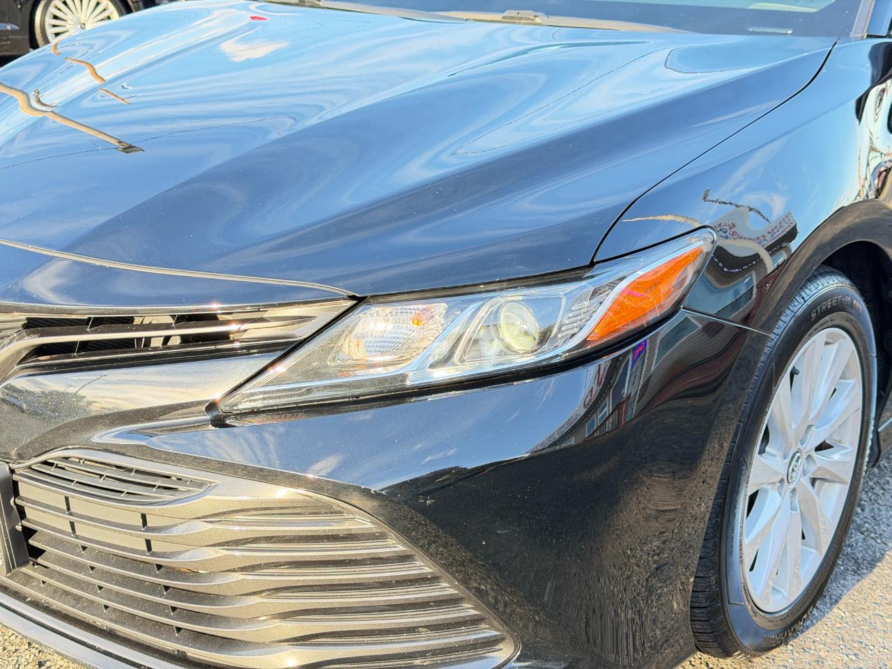 Toyota Camry LE Auto (Natl) 2018